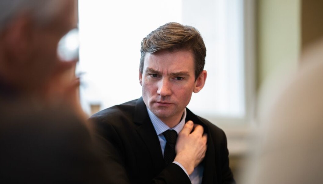 - Vi må slutte å snakke om skyld og skam, men heller oppfordre til fornuftig oppførsel, oppforder Henrik Asheim. - Vi må slutte å snakke om skyld og skam, men heller oppfordre til fornuftig oppførsel, oppforder Henrik Asheim.