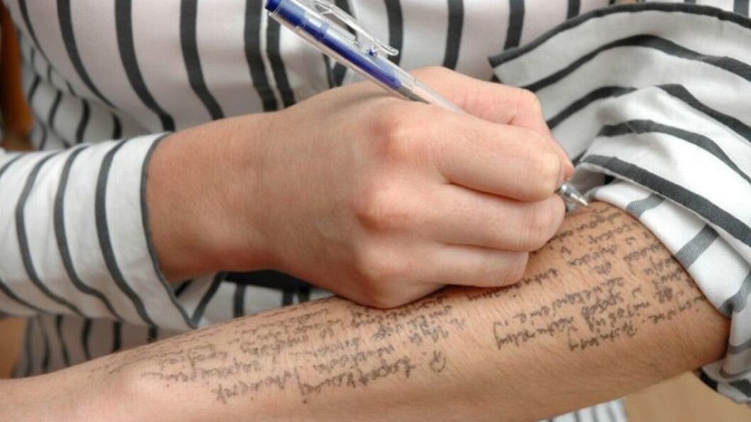 Til sammen seksti studenter er mistenkt for å ha jukset under samme eksamen. Til sammen seksti studenter er mistenkt for å ha jukset under samme eksamen.