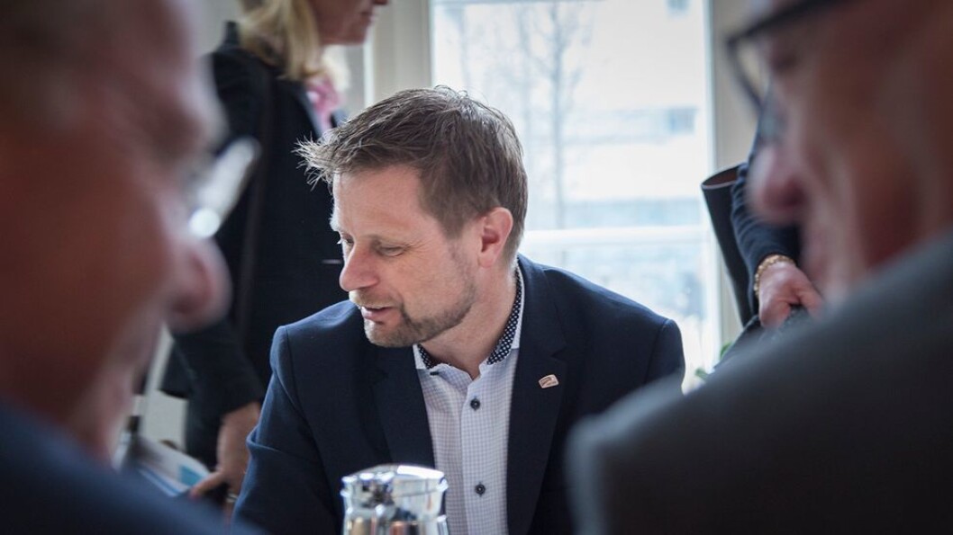 – Norge må også ta ansvar for å bidra til å utvikle nye vaksiner under covid-19. CEPI er vårt fremste verktøy for dette, sier Bent Høie. – Norge må også ta ansvar for å bidra til å utvikle nye vaksiner under covid-19. CEPI er vårt fremste verktøy for dette, sier Bent Høie.