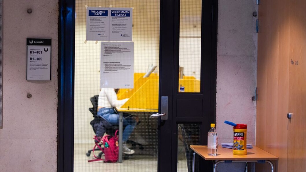 NTNU-studentene som fikk påvist covid-19, ble ikke smittet ved NTNUs lesesaler. NTNU-studentene som fikk påvist covid-19, ble ikke smittet ved NTNUs lesesaler.