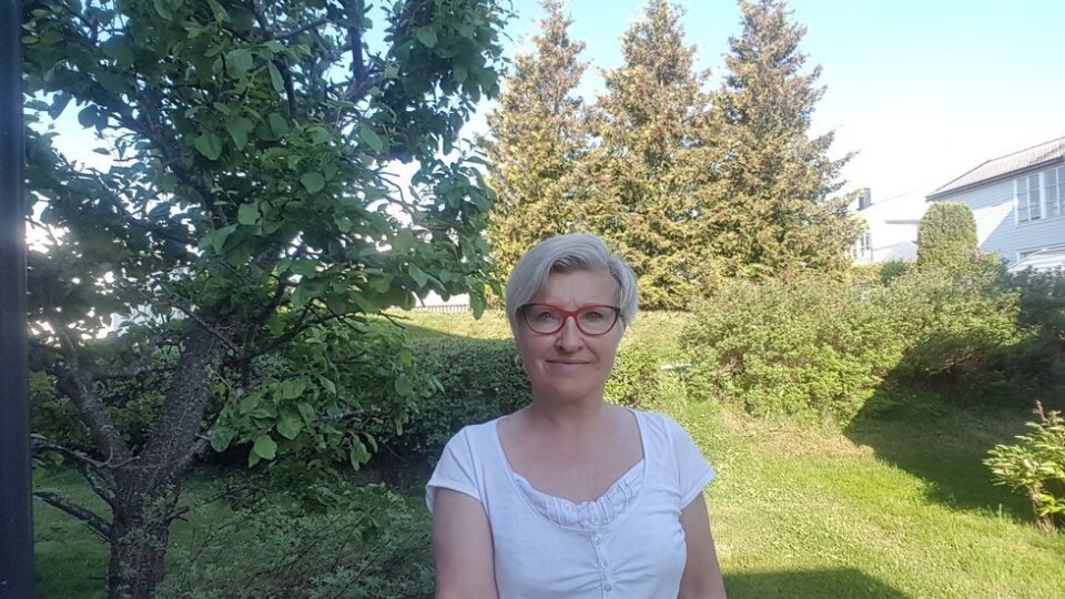 Lisbeth Aune mener den ekstraordinære innsatsen de ansatte har lagt ned under pandemien fortjener å premieres.
