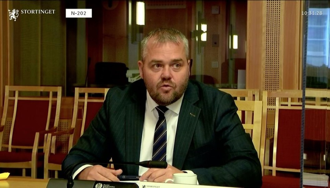 Roy Steffensen, leder for utdannings- og forskningskomiteen, tar til orde for ekstra milliard til studentene. Roy Steffensen, leder for utdannings- og forskningskomiteen, tar til orde for ekstra milliard til studentene.