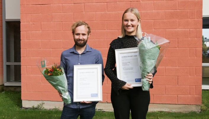 Herman Wenstad og Siri Holmslet fra Bachelor i Teknologidesign og ledelse. Jakob Giske Skjong var ikke tilstede under prisutdelingen. Herman Wenstad og Siri Holmslet fra Bachelor i Teknologidesign og ledelse. Jakob Giske Skjong var ikke tilstede under prisutdelingen.