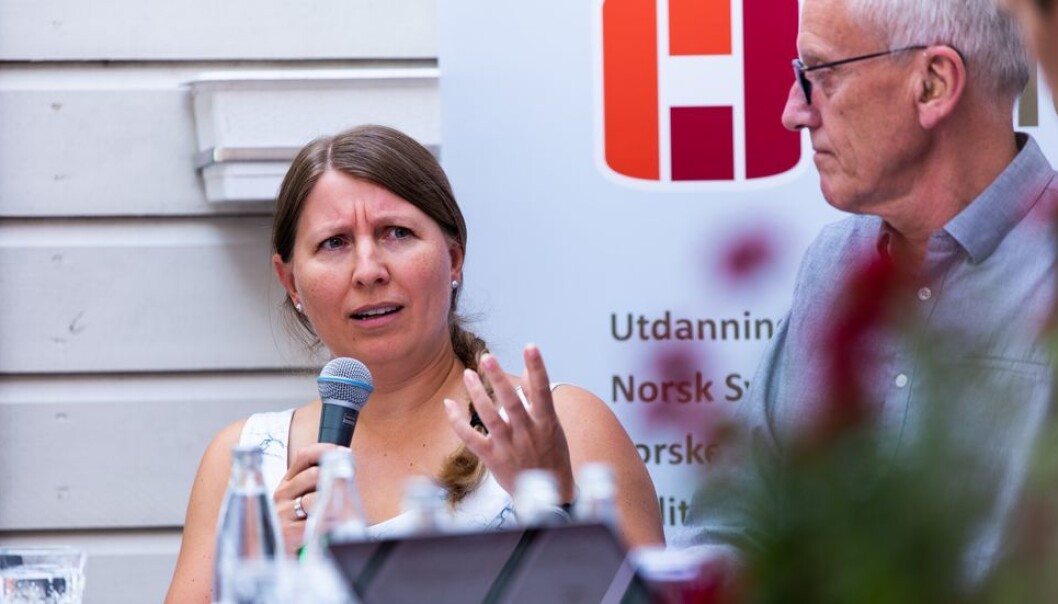 Guro Elisabeth Lind er forhandlingsleder for Unio, og forhandler med på vegne av blant andre Forskerforbundet. Guro Elisabeth Lind er forhandlingsleder for Unio, og forhandler med på vegne av blant andre Forskerforbundet.