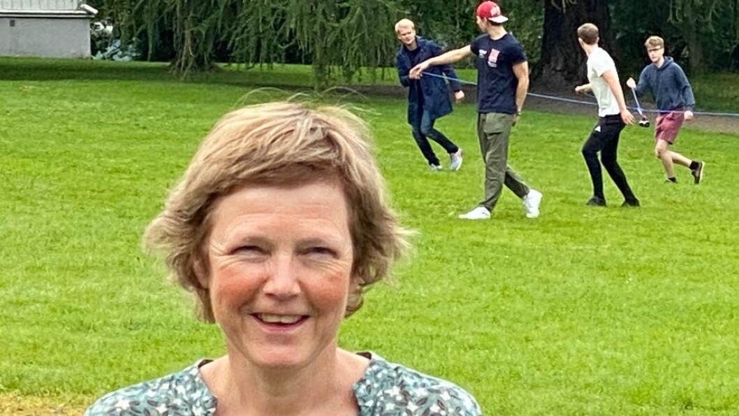 Bruk parken! Prorektor Marit Reitan ønsker at studenter og faddergrupper bruker NTNUS grøntområder mest mulig. Bruk parken! Prorektor Marit Reitan ønsker at studenter og faddergrupper bruker NTNUS grøntområder mest mulig.
