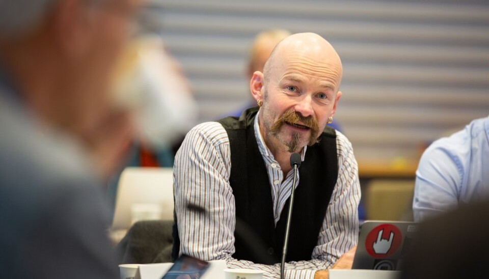 Aksel Tjora, her under et styremøte i september, takker i boken treghet i universitetssystemet for at målstyringen foreløpig ikke har endret forsknings- og undervisningspraksisen dramatisk.