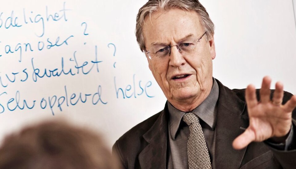 - Koronapandemien vil prege samfunnet inntil en effektiv vaksine er på plass, tror professor i samfunnsmedisin Steinar Westin.