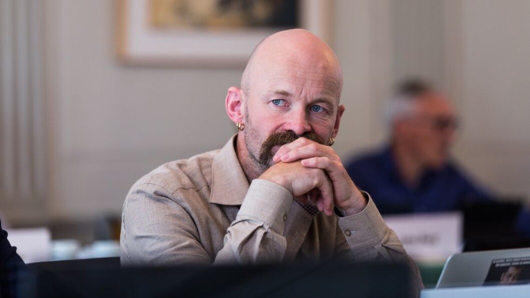 Etter at Aksel Tjora (bildet) og Tim Torvatn hadde sagt sitt under torsdagens styremøte ble 1,5 års arbeid lagt i skuffen. - I forslaget til forskrift synes jeg de adminsitrative hensynene trumfer de pedagogiske, og det er veldig problematisk, sier Tjora. Etter at Aksel Tjora (bildet) og Tim Torvatn hadde sagt sitt under torsdagens styremøte ble 1,5 års arbeid lagt i skuffen. - I forslaget til forskrift synes jeg de adminsitrative hensynene trumfer de pedagogiske, og det er veldig problematisk, sier Tjora.