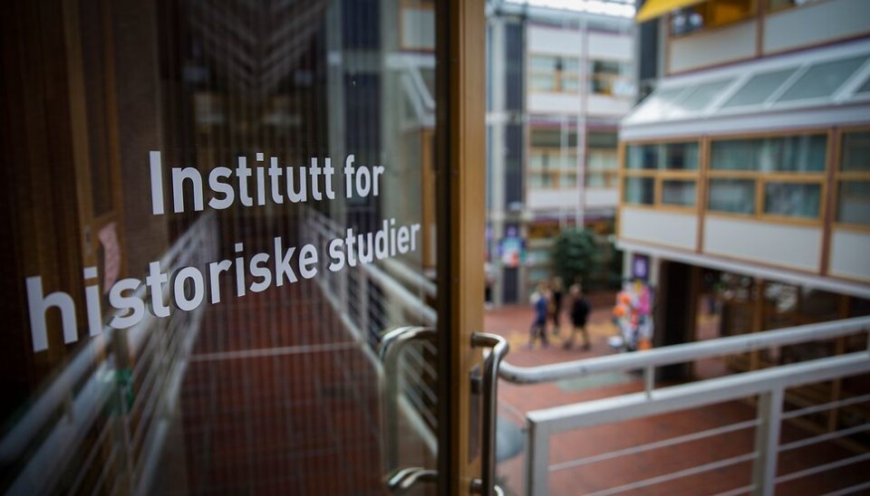 Ett institutt er blitt til to, og med det trengs det to nye ledere. NTNU ønsker at disse stillingene skal lyses ut med varighet ut både inneværende og neste periode.