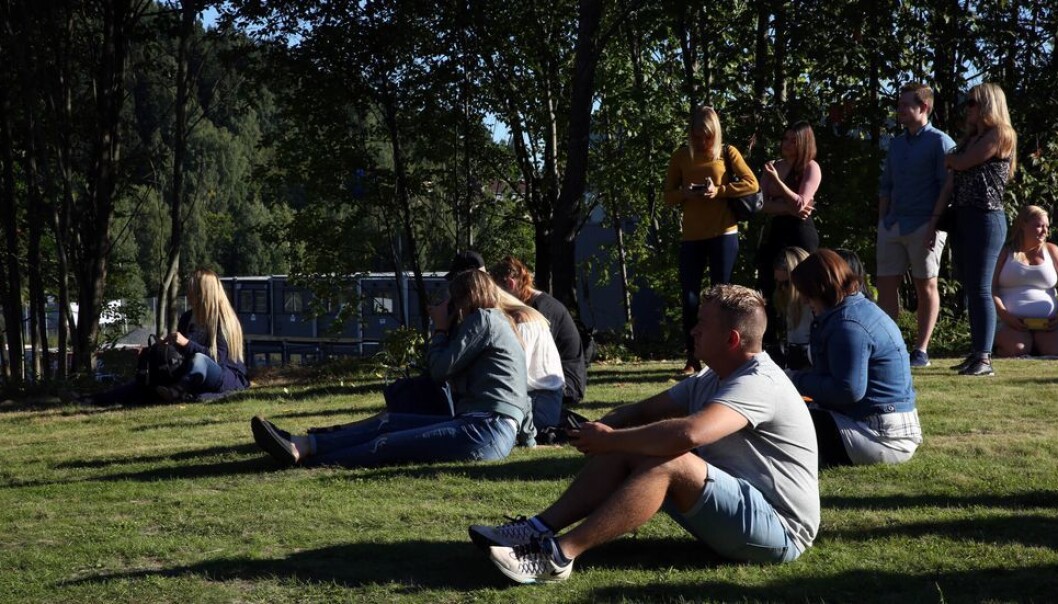 Mange unge har følt seg nedfor på grunn av de sosiale restriksjonene. (Arkivbilde) Mange unge har følt seg nedfor på grunn av de sosiale restriksjonene. (Arkivbilde)