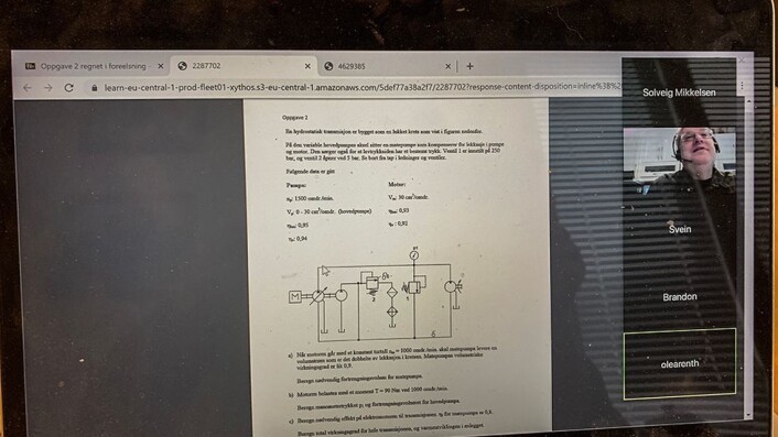 Hydrostatisk transmisjon: En lukket krets, som vist i figuren og spørsmål knyttet til den var noe studentene fikk bryne seg på onsdag morgen. Hydrostatisk transmisjon: En lukket krets, som vist i figuren og spørsmål knyttet til den var noe studentene fikk bryne seg på onsdag morgen.
