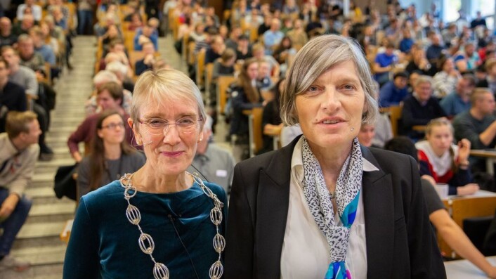 Onsager-forelesning med Lene Vestergaard Hau 18.10.2019. Anne Borg og Lene Vestergaard Hau. Onsager-forelesning med Lene Vestergaard Hau 18.10.2019. Anne Borg og Lene Vestergaard Hau.