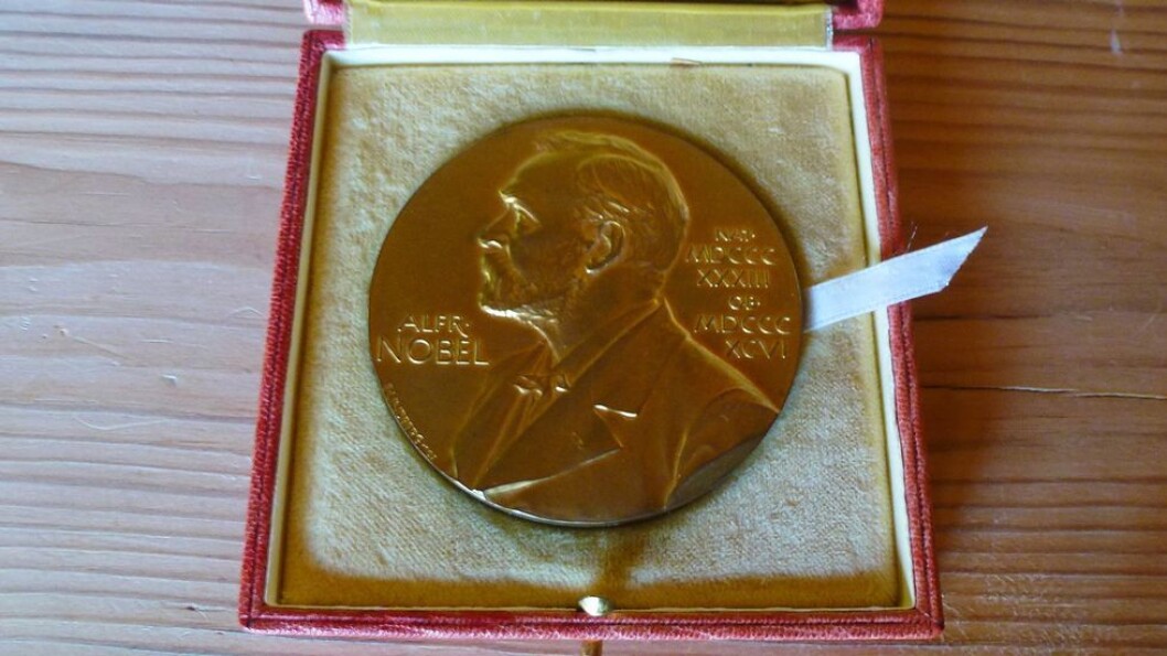 For andre gang i historien er en kvinne blant dem som får nobelpris innen økonomi. For andre gang i historien er en kvinne blant dem som får nobelpris innen økonomi.