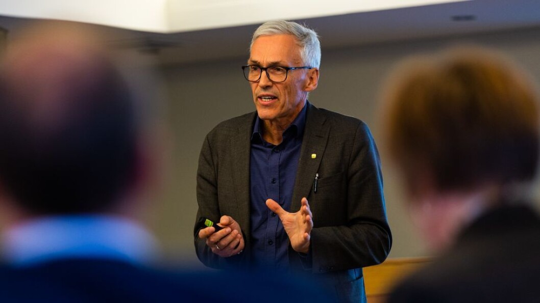 Prorektor Bjarne Foss la onsdag frem sine forslag til hvordan NTNU skal klatre på internasjonale rangeringer. Prorektor Bjarne Foss la onsdag frem sine forslag til hvordan NTNU skal klatre på internasjonale rangeringer.