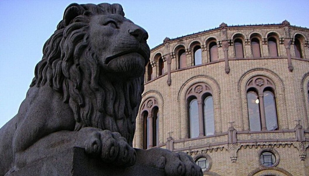 Stipendiater ber nå i et opprop om at Stortinget må prioritere ei krisepakke for forskning, særlig innrettet mot stipendiater og postdoktorer. Stipendiater ber nå i et opprop om at Stortinget må prioritere ei krisepakke for forskning, særlig innrettet mot stipendiater og postdoktorer.