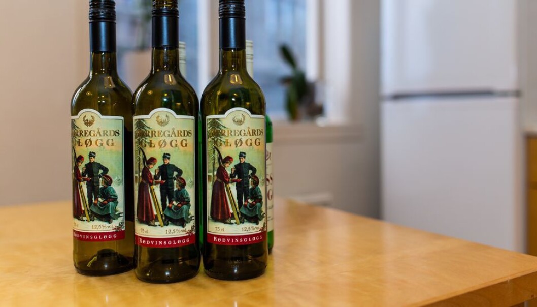 Arrangerer du et julearrangement med alkoholholdig gløgg på campus skal du søke om tilltalse. I løpet av en periode på to år ble det godkjent 4240 slike søknader, noe som i snitt tilsvarer 5,8 arrangementer med alkohol hver dag. Illustrasjonsfoto. Arrangerer du et julearrangement med alkoholholdig gløgg på campus skal du søke om tilltalse. I løpet av en periode på to år ble det godkjent 4240 slike søknader, noe som i snitt tilsvarer 5,8 arrangementer med alkohol hver dag. Illustrasjonsfoto.