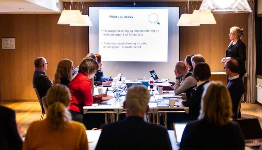 Debatten om språkferdigheter i NTNU-styret har gått i kommentarfeltene etter at det ble kjent at UiO løste problemet med tolk. Debatten om språkferdigheter i NTNU-styret har gått i kommentarfeltene etter at det ble kjent at UiO løste problemet med tolk.