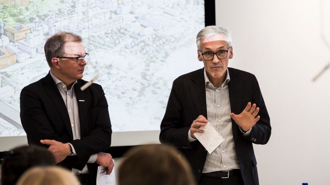 NTNU ber om 35 millioner kroner mer til Moser-miljøet. - Vi håper at innspillet blir med i den videre politiske behandlingen av Langtidsplanen for forskning og høyere utdanning, sier prorektor for forskning ved NTNU, Foss (t.h.). Her med dekan Björn Gustafsson ved MH-fakultetet. NTNU ber om 35 millioner kroner mer til Moser-miljøet. - Vi håper at innspillet blir med i den videre politiske behandlingen av Langtidsplanen for forskning og høyere utdanning, sier prorektor for forskning ved NTNU, Foss (t.h.). Her med dekan Björn Gustafsson ved MH-fakultetet.