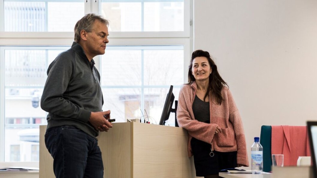 Nobelprisvinnerne Edvard Moser og May-Britt Moser står bak Kavliinstituttet som i dag har 120 ansatte. NTNU mener at opprettholdelsen av forskningen til Moser-gruppen bør være et nasjonalt ansvar. Nobelprisvinnerne Edvard Moser og May-Britt Moser står bak Kavliinstituttet som i dag har 120 ansatte. NTNU mener at opprettholdelsen av forskningen til Moser-gruppen bør være et nasjonalt ansvar.