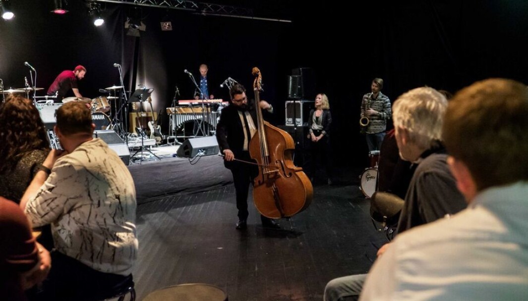 Michael Francis Duch, her avbildet i forbindelse med en konsert i Verkstedhallen, vil bidra til en større forståelse for NTNUs bredde i styret, mener Myskja. Michael Francis Duch, her avbildet i forbindelse med en konsert i Verkstedhallen, vil bidra til en større forståelse for NTNUs bredde i styret, mener Myskja.