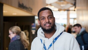 - Jeg er også veldig glad i å hjelpe eldre. Jeg har vokst opp i en storfamilie i Somalia der vi har bodd mange under samme tak. Det gir mening i livet å hjelpe de eldre, for en dag trenger du hjelp selv, sier Yusuf Yusuf som deltok på Guttedagen. - Jeg er også veldig glad i å hjelpe eldre. Jeg har vokst opp i en storfamilie i Somalia der vi har bodd mange under samme tak. Det gir mening i livet å hjelpe de eldre, for en dag trenger du hjelp selv, sier Yusuf Yusuf som deltok på Guttedagen.