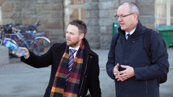 Verken Torbjørn Røe Isaksen eller Gunnar Bovim kom seg til det planlagte dialogmøtet i Molde. Verken Torbjørn Røe Isaksen eller Gunnar Bovim kom seg til det planlagte dialogmøtet i Molde.