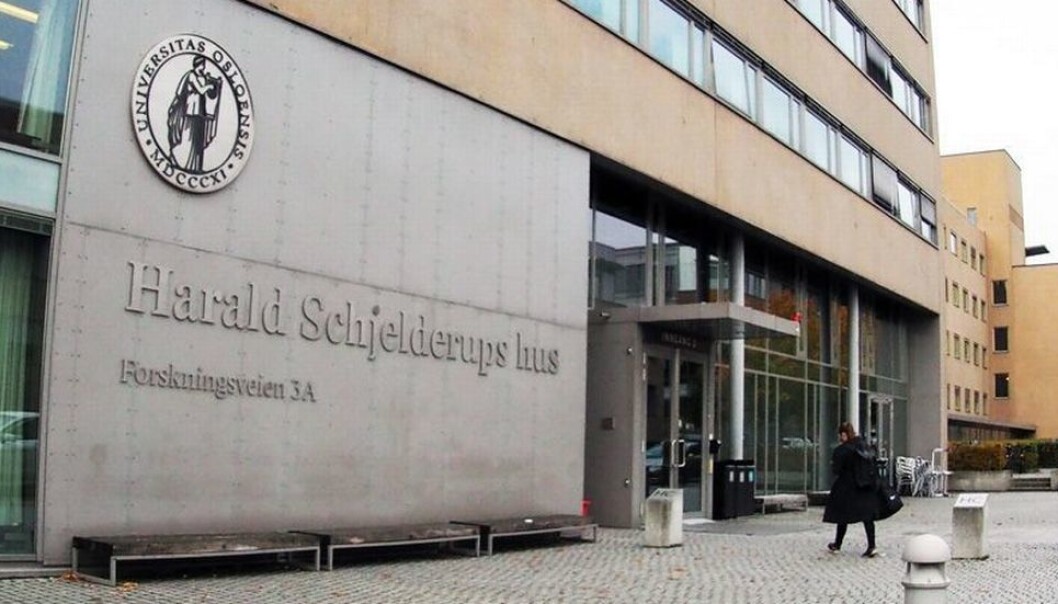 Studenter har startet et opprop for å få gjenåpnet lesesalene ved Universitetet i Oslo sine campus. Studenter har startet et opprop for å få gjenåpnet lesesalene ved Universitetet i Oslo sine campus.