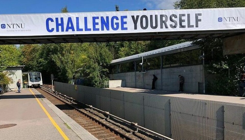 I 2018 brukte NTNU noen av sine reklamekroner på å dra igang Challenge-kampanjen. Et av stedene som ble beæret med et banner var t-banestasjonen ved Blindern, og kampanjestart var tilfeldigvis samme dag som universitetet feiret sin bursdag.
