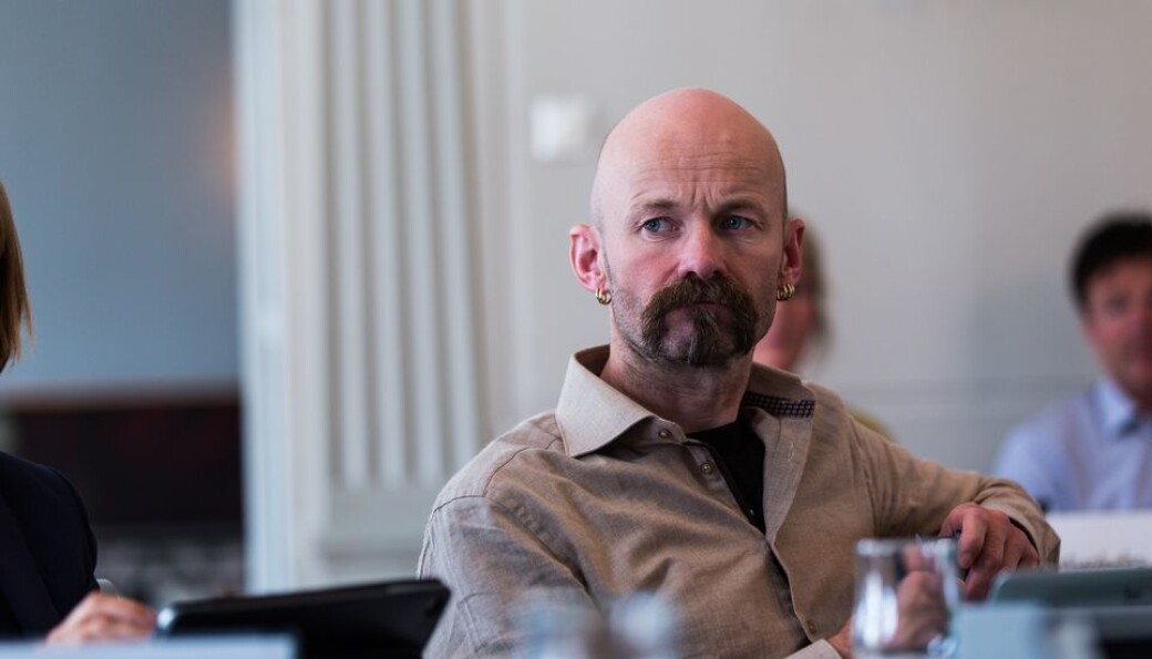 Professor og styremedlem Aksel Tjora stiller spørsmål ved om de nåværende planene for Ocean Space Center er til NTNUs beste. Professor og styremedlem Aksel Tjora stiller spørsmål ved om de nåværende planene for Ocean Space Center er til NTNUs beste.