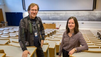 Reidar Angell Hansen og Ingebjørg Dahl ved NTNU Tilrettelegging har satt i gang en kampanje for å få forelesere til å bruke mikrofon. Reidar Angell Hansen og Ingebjørg Dahl ved NTNU Tilrettelegging har satt i gang en kampanje for å få forelesere til å bruke mikrofon.