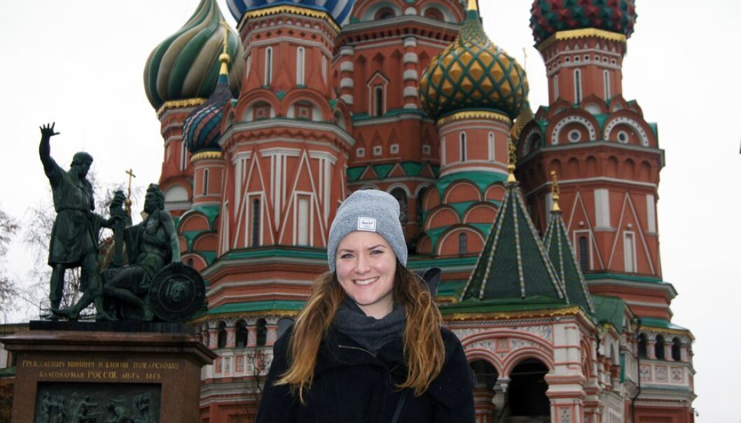 - Fascinerende, sier NTNU-student Monique Vassvåg om gjesteoppholdet ved statsuniversitetet i St. Petersburg. - Fascinerende, sier NTNU-student Monique Vassvåg om gjesteoppholdet ved statsuniversitetet i St. Petersburg.