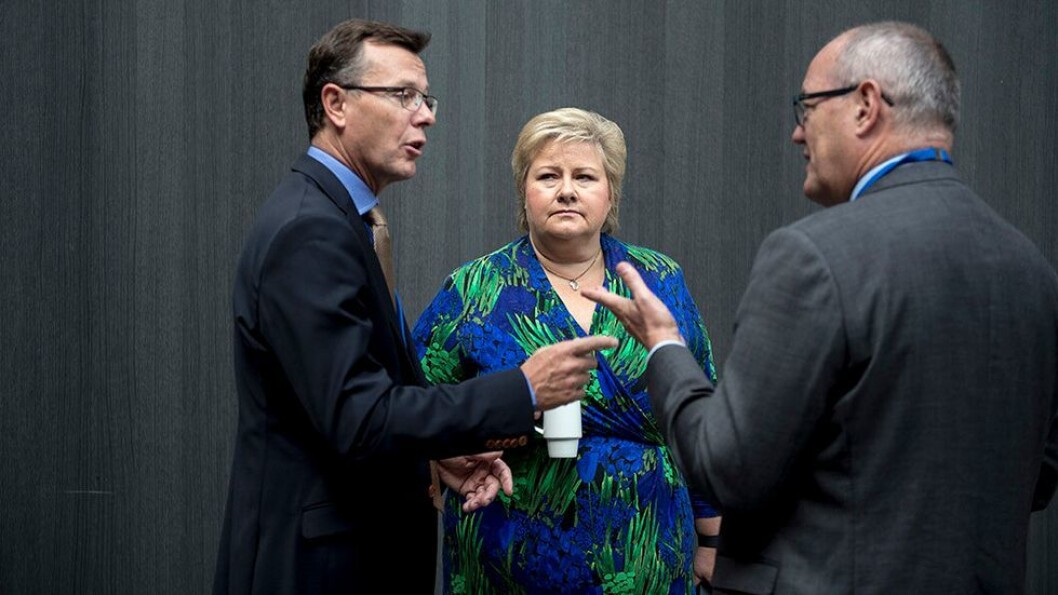 Statsminister Erna Solberg åpnet Havkonferansen i Stavanger. Her er hun sammen med rektorene Dag Rune Olsen og Gunnar Bovim. Statsminister Erna Solberg åpnet Havkonferansen i Stavanger. Her er hun sammen med rektorene Dag Rune Olsen og Gunnar Bovim.