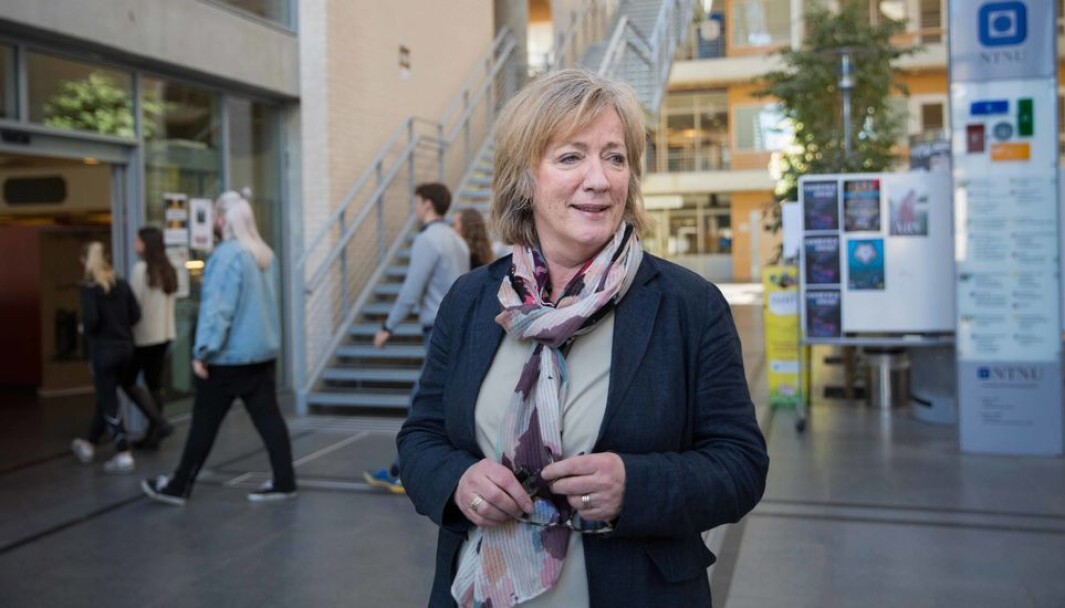 Annik Magerholm Fet, viserektor ved NTNU i Ålesund, mener det skjer mye i Trondheim som legger føringer for Gjøvik og Ålesund uten at de får sagt sin mening. Annik Magerholm Fet, viserektor ved NTNU i Ålesund, mener det skjer mye i Trondheim som legger føringer for Gjøvik og Ålesund uten at de får sagt sin mening.