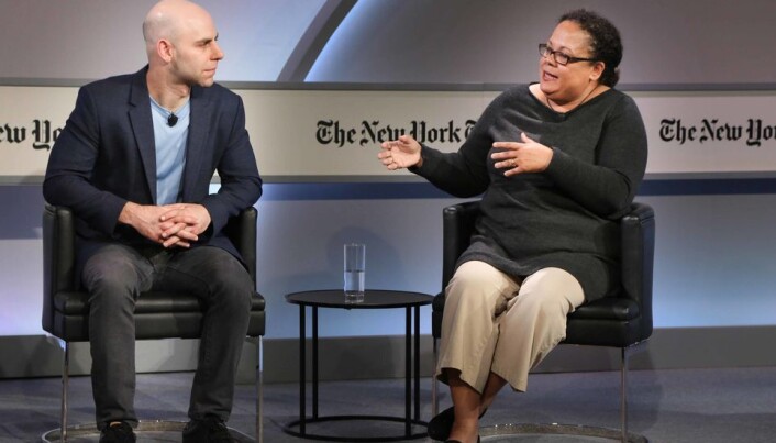 Adam Grant og Julia Lytthcot-Haims snakket om hvordan man hjelper amerikanske studenter til å bli mer robuste og likevektige. Adam Grant og Julia Lytthcot-Haims snakket om hvordan man hjelper amerikanske studenter til å bli mer robuste og likevektige.
