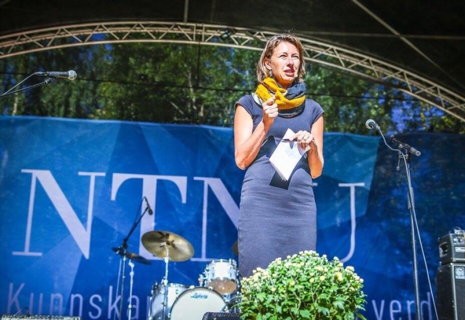 KI: Universitetene må lære før de lærer bort