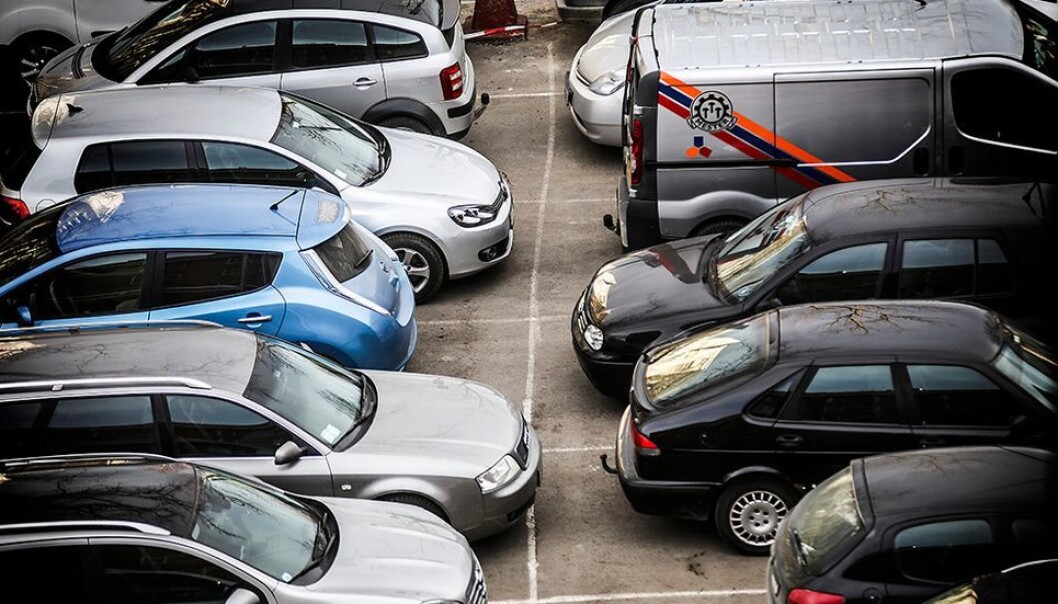 Rundt 300 personer aktiverte parkeringsbillett for mer enn en dag til 0 kroner, og kan med det stå gratis litt til, selv om NTNU har skrudd på betalingen igjen. Rundt 300 personer aktiverte parkeringsbillett for mer enn en dag til 0 kroner, og kan med det stå gratis litt til, selv om NTNU har skrudd på betalingen igjen.