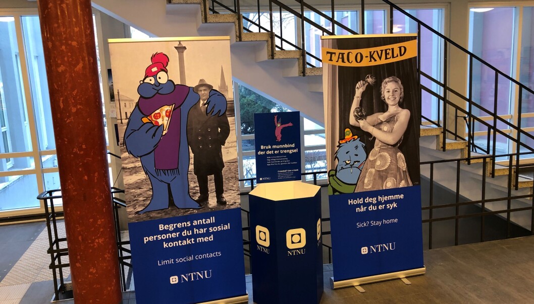 NTNU vil fortsatt dele ut munnbind ved inn- og utganger. NTNU vil fortsatt dele ut munnbind ved inn- og utganger.