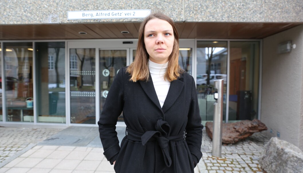 Andreårsstudenten Helene Laurin Rosmo ønsker seg en avklaring på hva som skjer med vurdering i emnet hennes. Andreårsstudenten Helene Laurin Rosmo ønsker seg en avklaring på hva som skjer med vurdering i emnet hennes.
