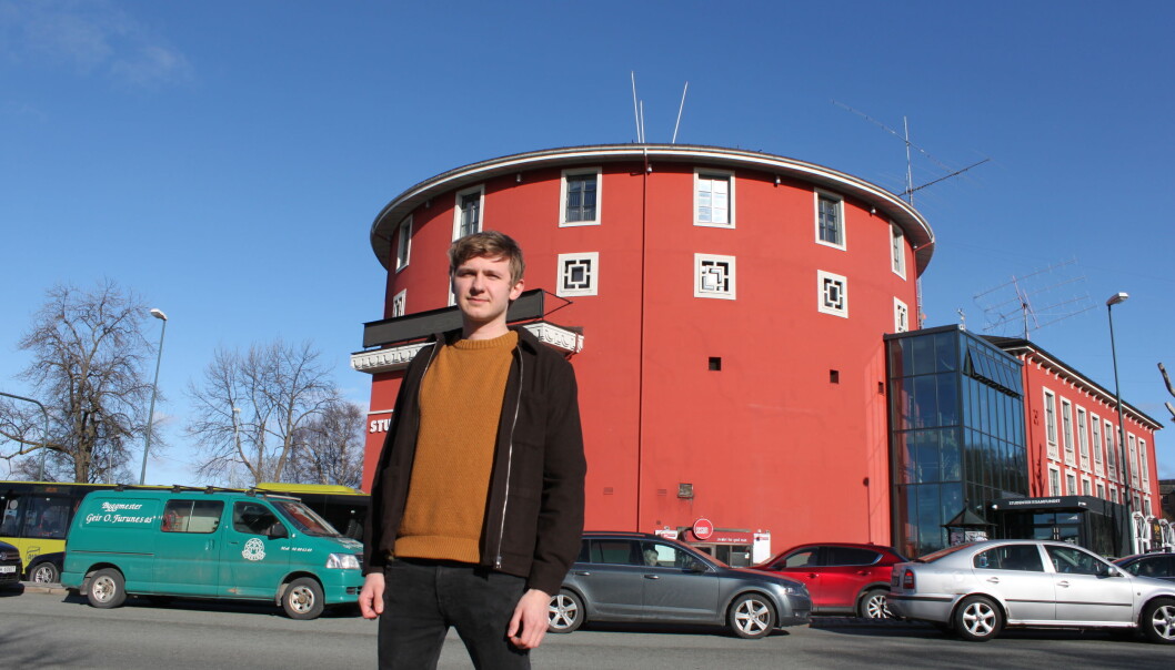 Samfundetleder Fredrik Akre er en av de som står bak forslaget som skal behandles lørdag kveld. Samfundetleder Fredrik Akre er en av de som står bak forslaget som skal behandles lørdag kveld.