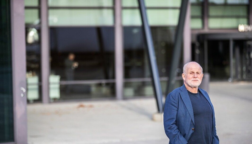 - Vi ser på det som viktig at det blir ei toppstilling som ivaretar de undervisningstunge profesjonsfagene, mens selve løpet fram mot å bli professor vil være annerledes, sier Carl Fredrik Dons. - Vi ser på det som viktig at det blir ei toppstilling som ivaretar de undervisningstunge profesjonsfagene, mens selve løpet fram mot å bli professor vil være annerledes, sier Carl Fredrik Dons.