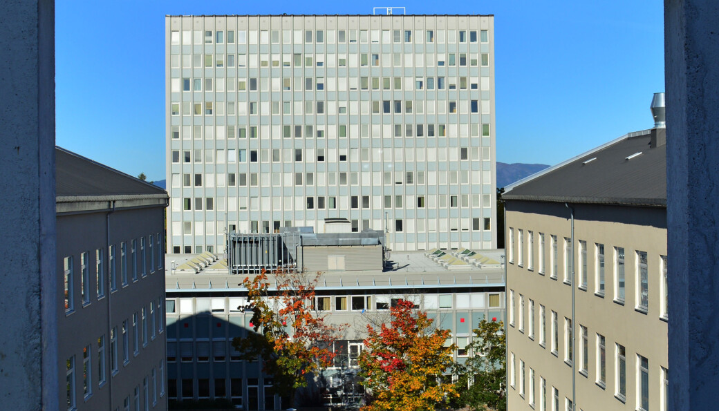 Institutt for industriell økonomi og teknologiledelse (IØT) holder til i Sentralbygg 1 på Gløshaugen. Institutt for industriell økonomi og teknologiledelse (IØT) holder til i Sentralbygg 1 på Gløshaugen.