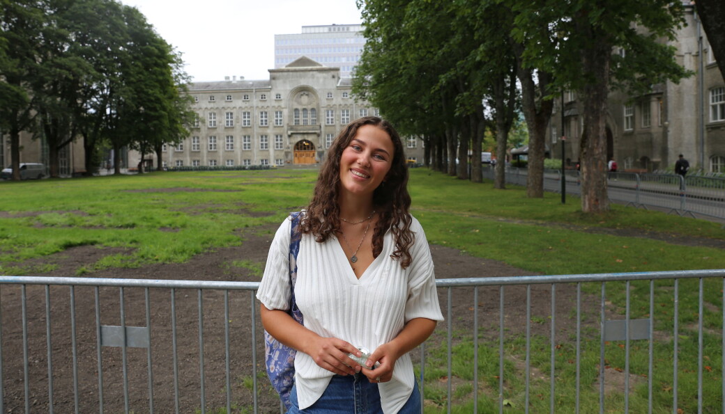 Når Oda Bruun-Olsen skal immatrikuleres blir det ikke på frimerket som i tidligere år, men digitalt sammen med klassen. Når Oda Bruun-Olsen skal immatrikuleres blir det ikke på frimerket som i tidligere år, men digitalt sammen med klassen.