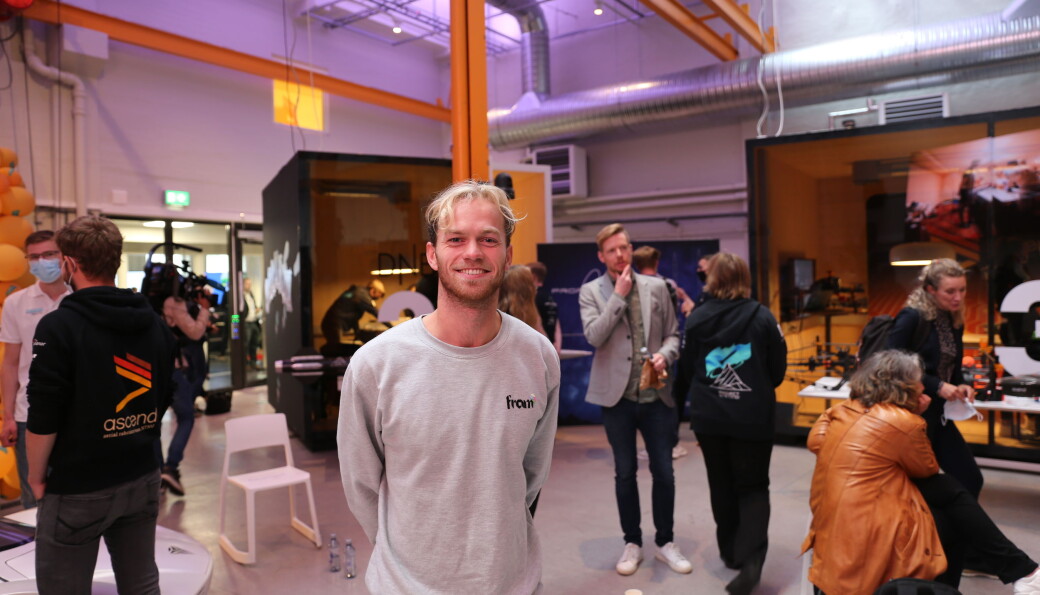 Kristofer Sjersted ønsker alle velkommen i innvoasjonsmiljøet. Kristofer Sjersted ønsker alle velkommen i innvoasjonsmiljøet.