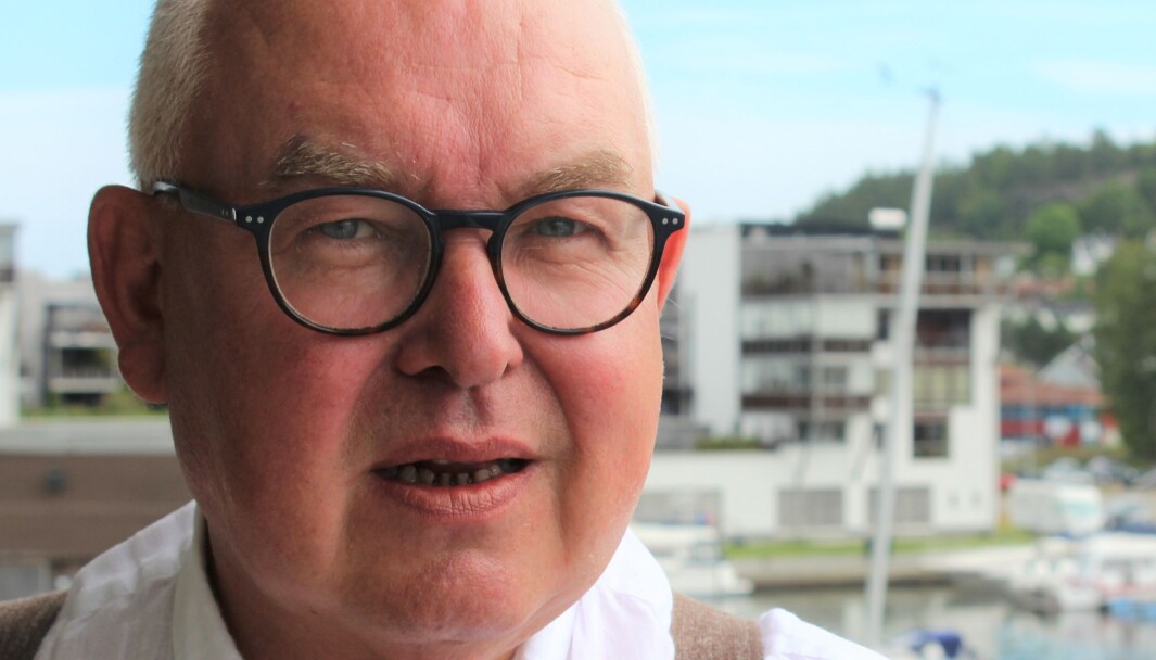 «Norske institusjoner skal ha norske navn. Det dreier seg om å opprettholde det norske språkets stilling. Vi har en kultur og verdier å ta vare på.» skriver Trond Vernegg i denne ytringen. «Norske institusjoner skal ha norske navn. Det dreier seg om å opprettholde det norske språkets stilling. Vi har en kultur og verdier å ta vare på.» skriver Trond Vernegg i denne ytringen.