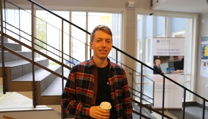 Daniel Bjerkehagen ville aldri droppet en fysisk forelesning for å heller se den på video. Daniel Bjerkehagen ville aldri droppet en fysisk forelesning for å heller se den på video.