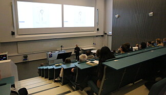 Robinson holdt forrige uke også et foredrag for studenter ved NTNU Handelshøyskolen, med tittelen "How to Organize a Society to achieve Prosperity". Robinson holdt forrige uke også et foredrag for studenter ved NTNU Handelshøyskolen, med tittelen "How to Organize a Society to achieve Prosperity".