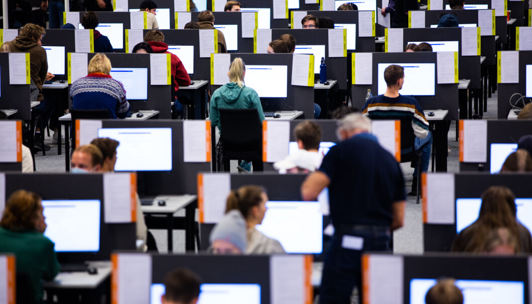 En stadig større andel av NTNUs eksamener foregår digitalt, og det gir kapasitetsproblemer ved Eksamenshuset på Sluppen. En stadig større andel av NTNUs eksamener foregår digitalt, og det gir kapasitetsproblemer ved Eksamenshuset på Sluppen.