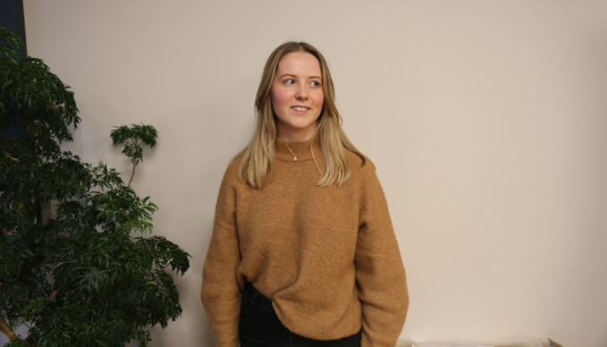 Astrid Hilling sier det er et problem at det kan bli mye folk fra samme miljø i Studentdemokratiet. Astrid Hilling sier det er et problem at det kan bli mye folk fra samme miljø i Studentdemokratiet.