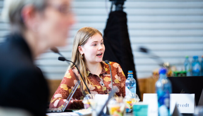 Amalie Farestvedt ba om at man behandler studentene som voksne. Amalie Farestvedt ba om at man behandler studentene som voksne.