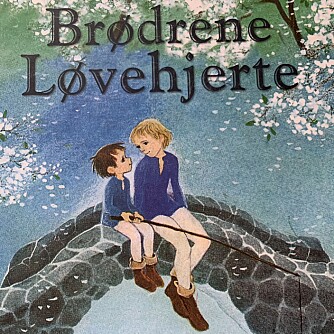 Brødrene Løvehjerte. Foto tatt av bokomslaget. Brødrene Løvehjerte. Foto tatt av bokomslaget.